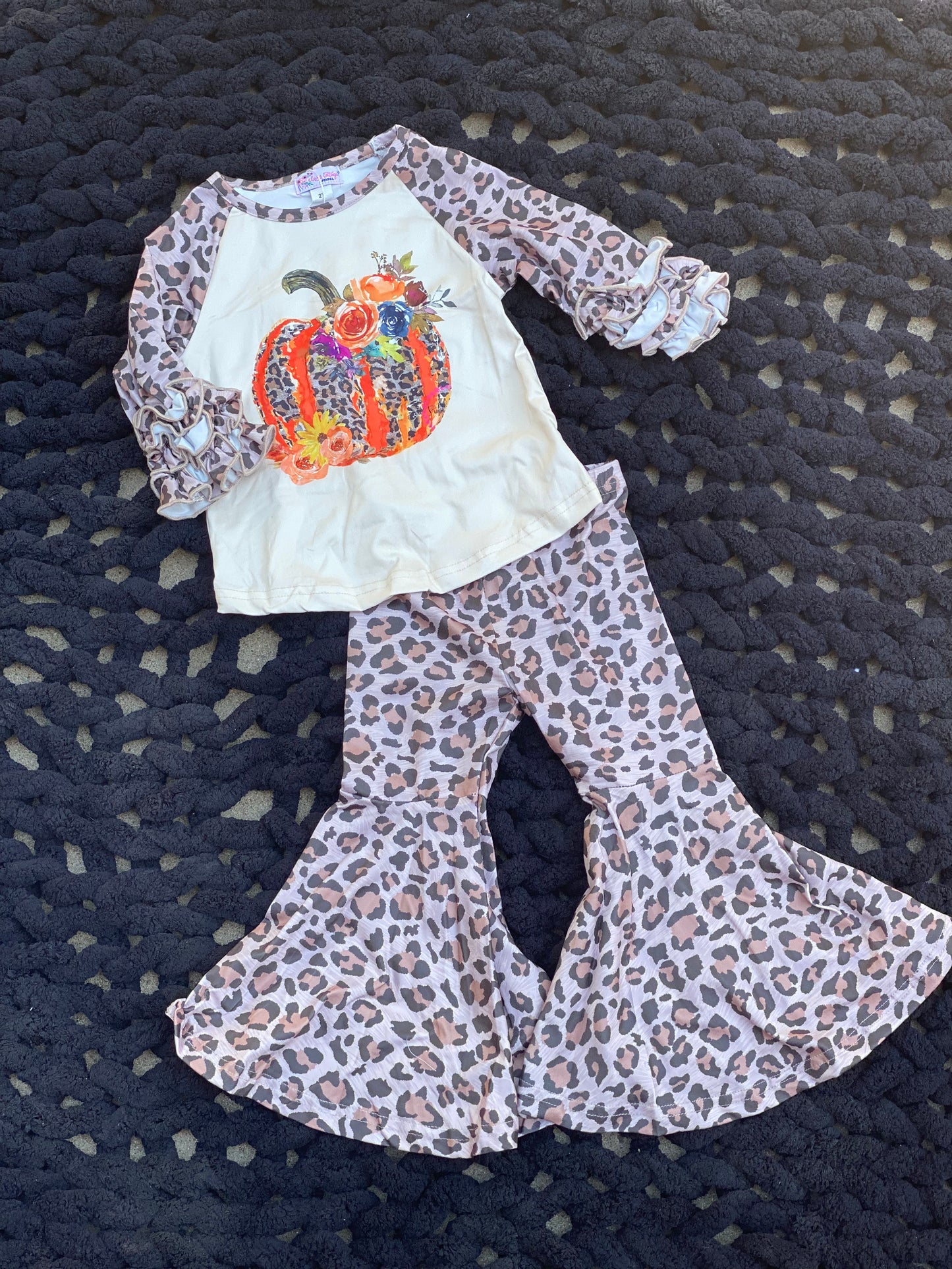 Harvest Leopard 2 Piece