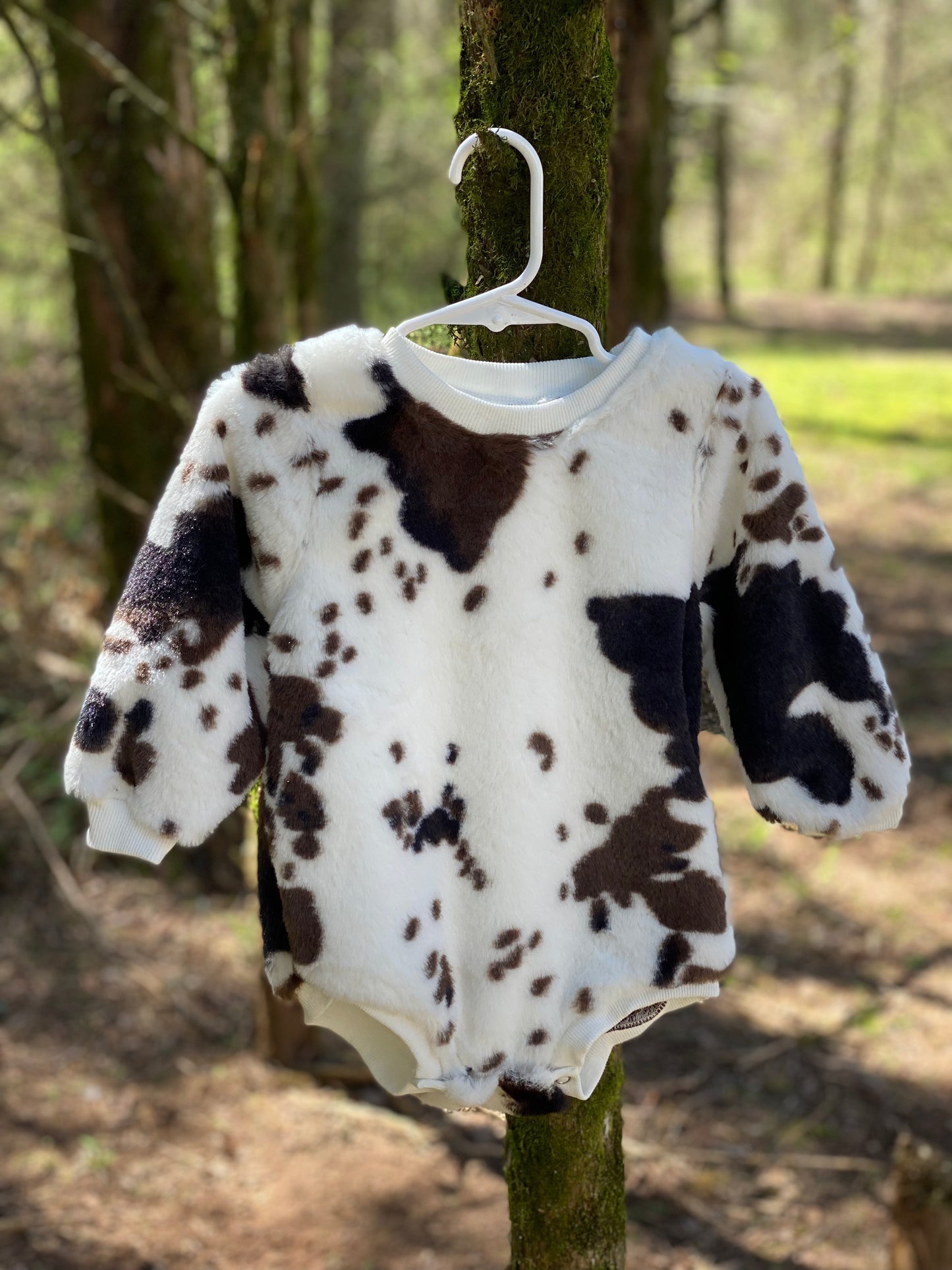 Dark brown Sherpa cow bubble